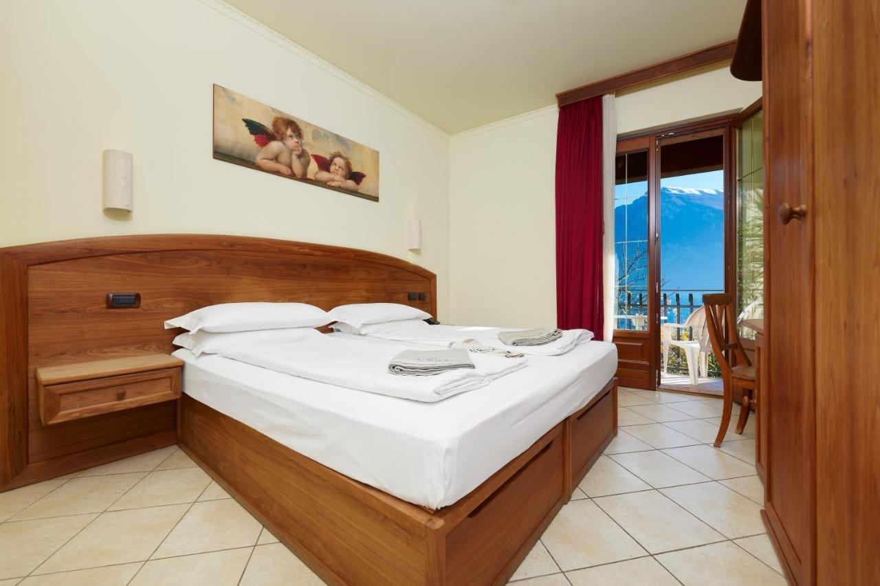Hotel Al Rio Se Limone sul Garda Extérieur photo